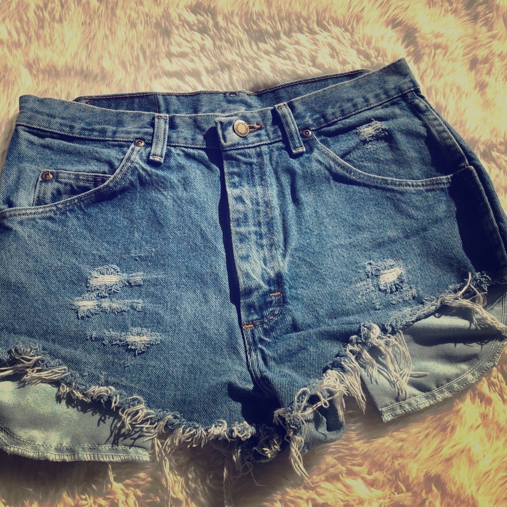 Wrangler cut-offs size 4